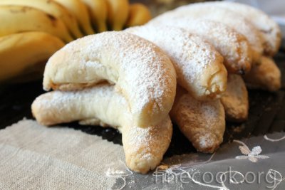Печенье с творожной начинкой "Бананы"