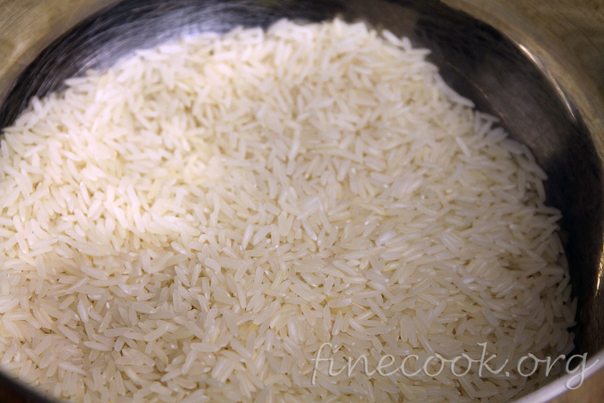 Рис  с куркумой и горошком